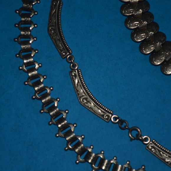 CAbi Style #2044 Trinity Necklace - Picture 5 of 6